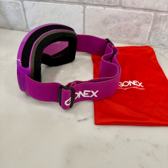 Toddler Purple Ski Goggles with Case - Picture 3 of 4